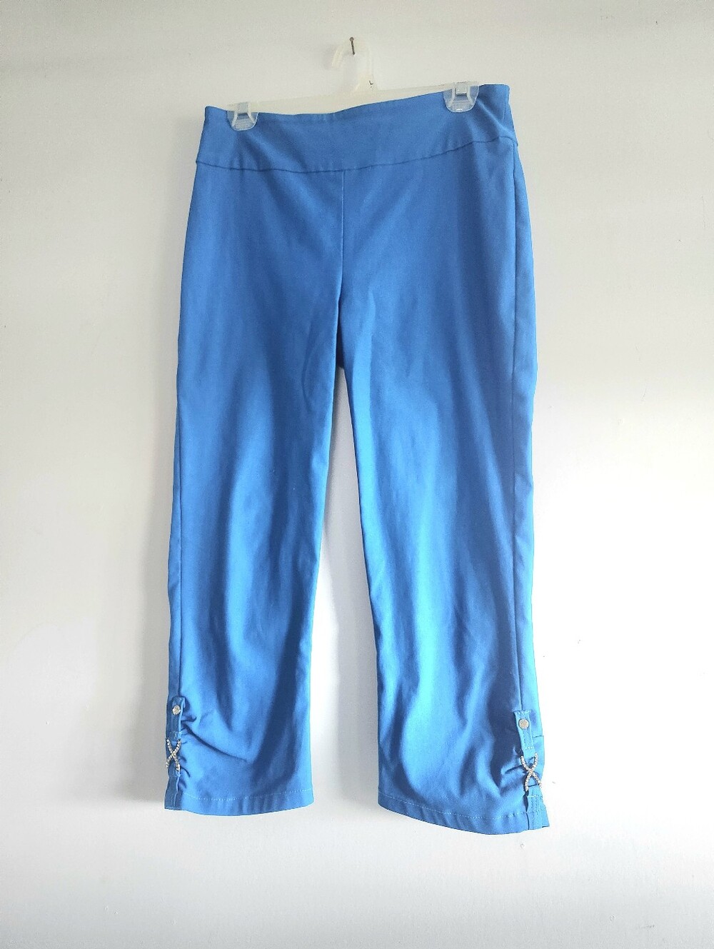 Joseph Ribkoff Blue Pull-On Capri Pants Size 8 | Rhinestone Detail